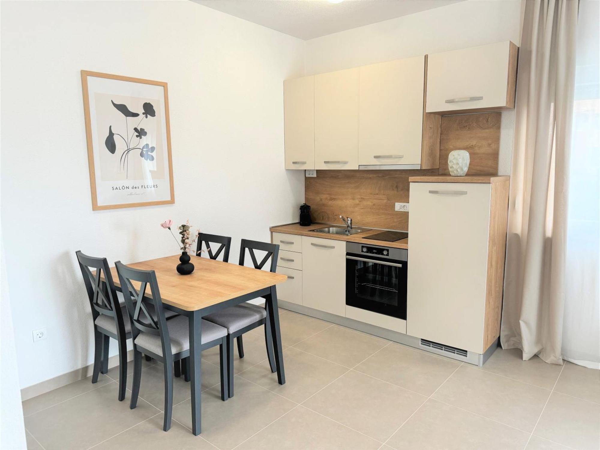 Olive Garden - New Opening Apartma *