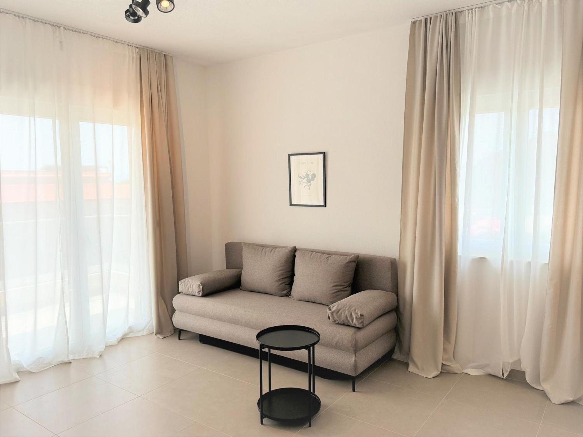Olive Garden - New Opening Apartma Promajna
